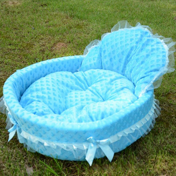 Circular Lace Dog House