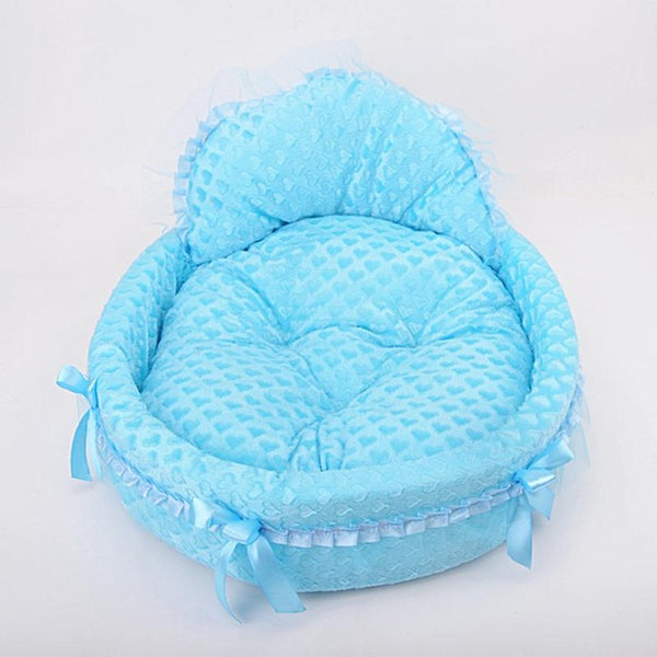 Circular Lace Dog House